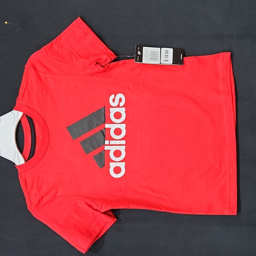 🆕️ Adidas Tee - Picture 1 of 5